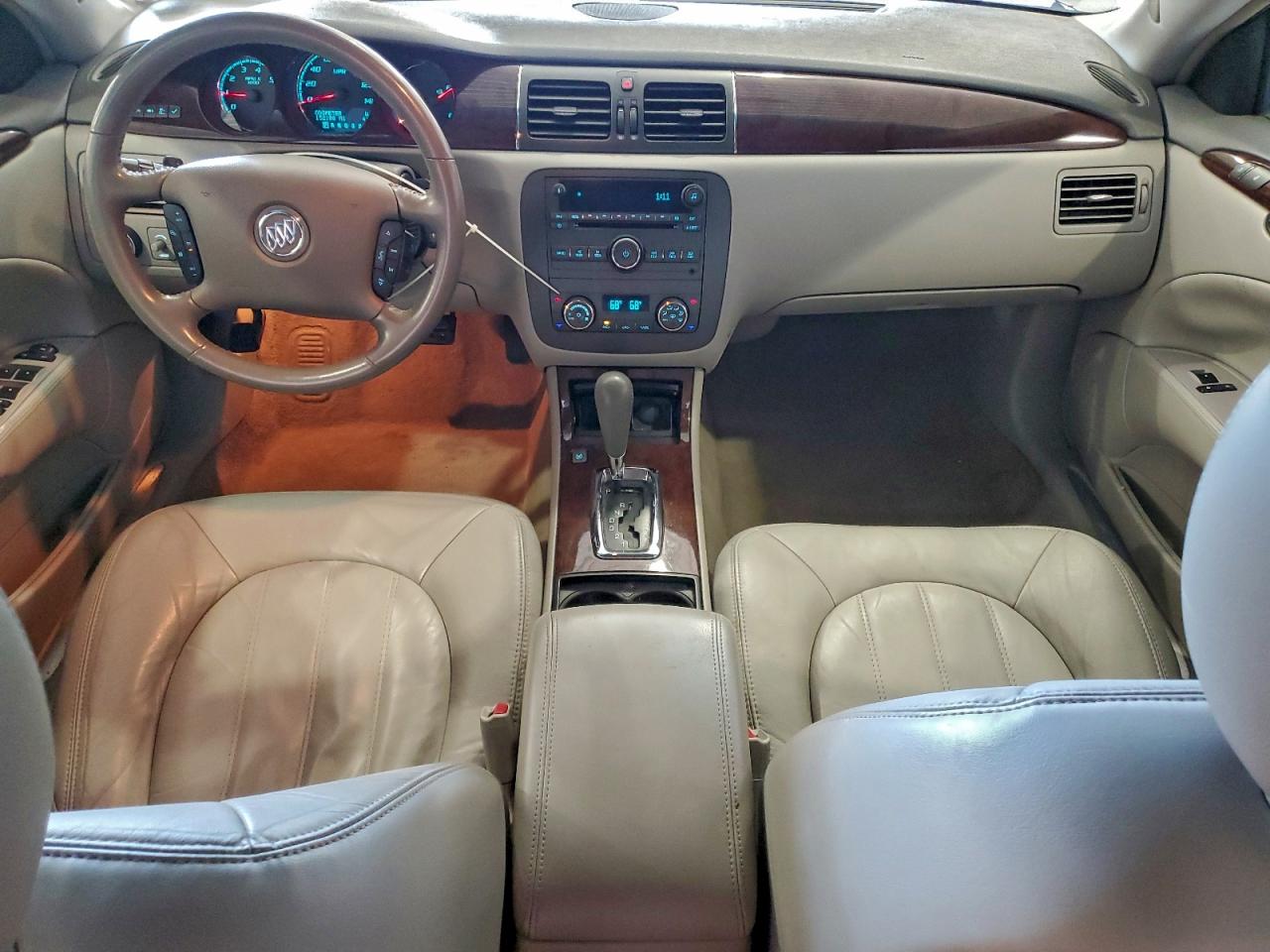 Buick Lucerne Cxl Image 2