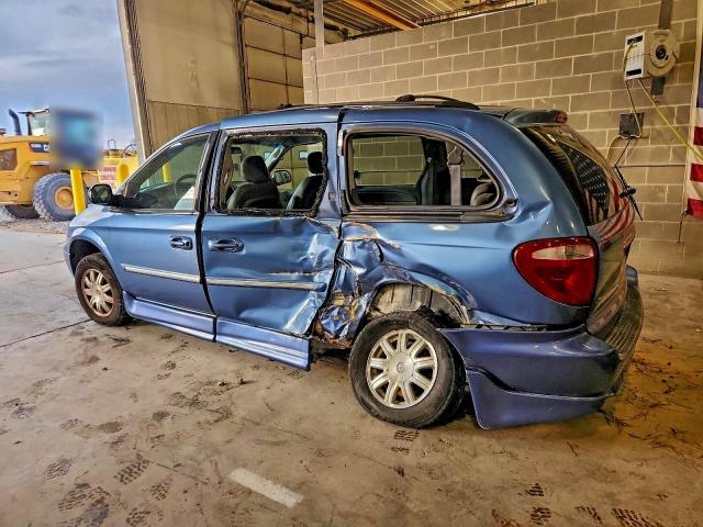 Chrysler Minivan Touring Image 2