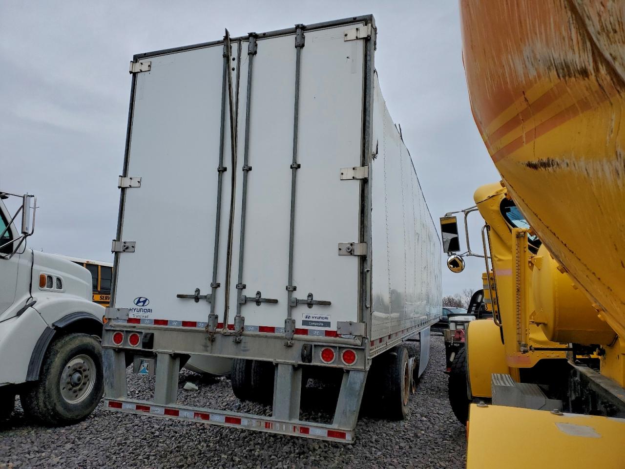 Hyundai Trailer Image 6