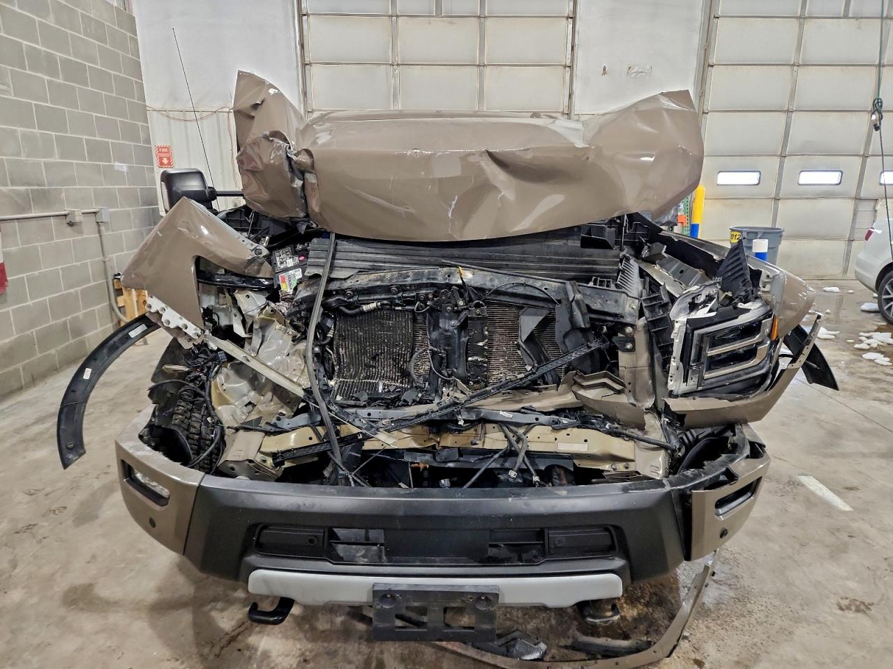 Nissan Titan Sv Image 5