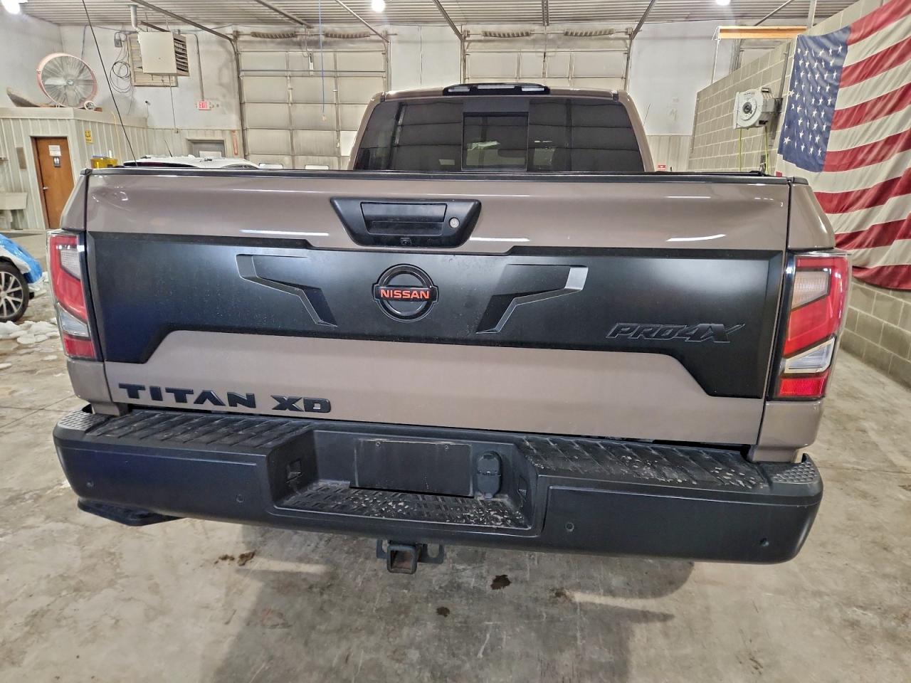 Nissan Titan Sv Image 6