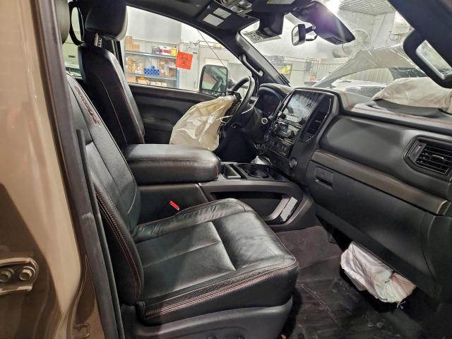 Nissan Titan Sv Image 7