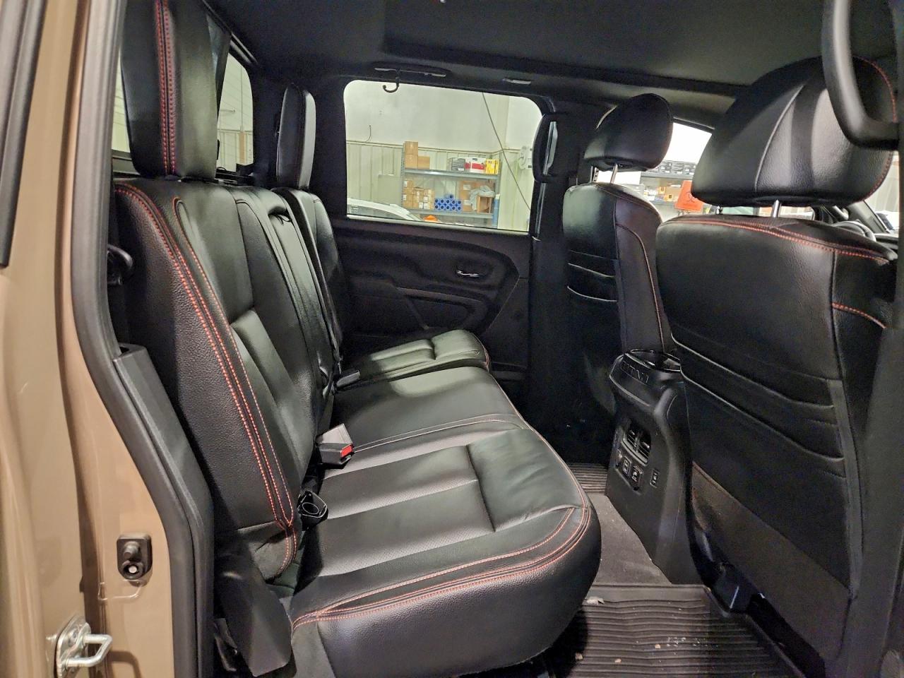 Nissan Titan Sv Image 11