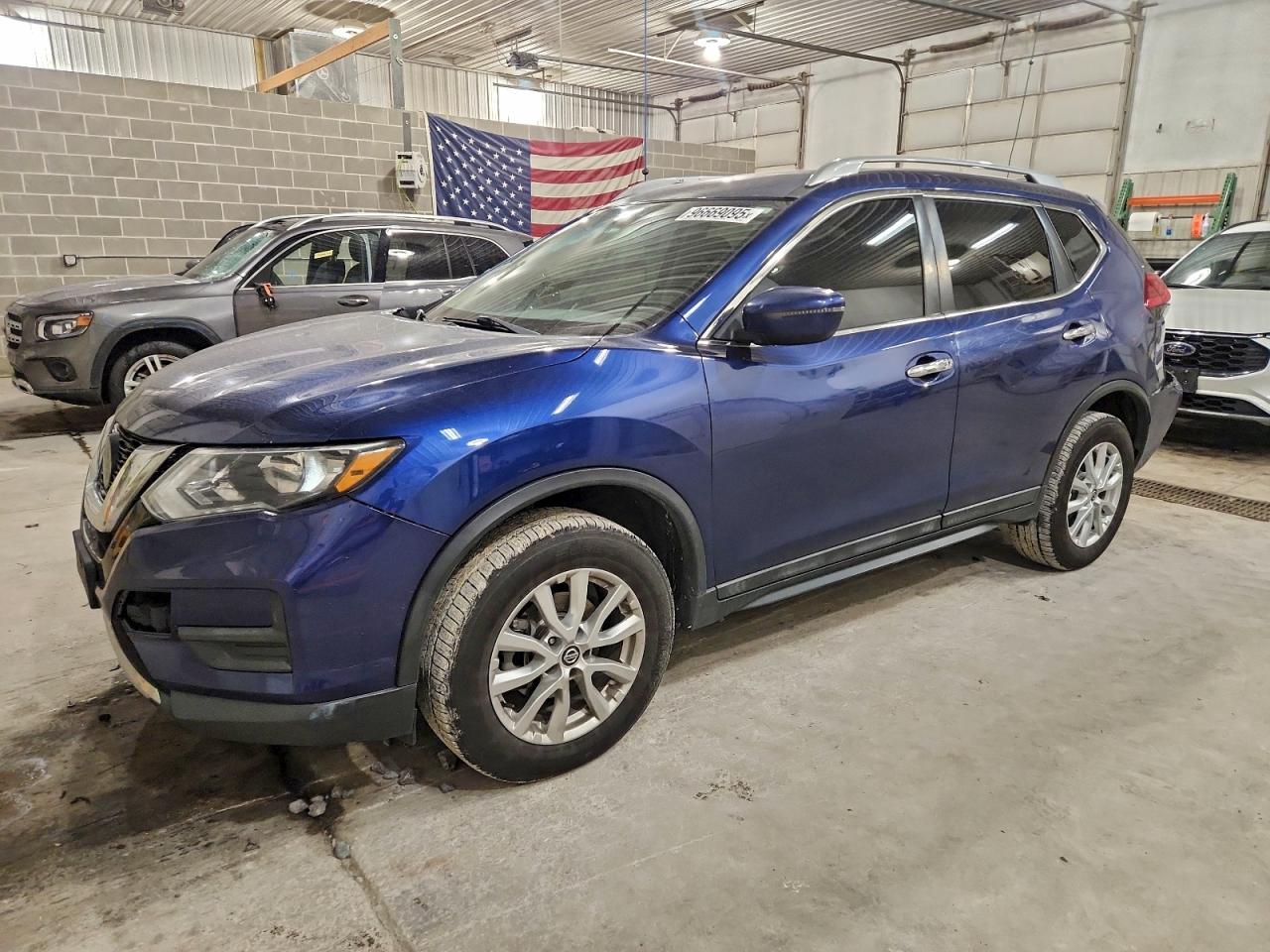 Nissan Rogue S Image 1