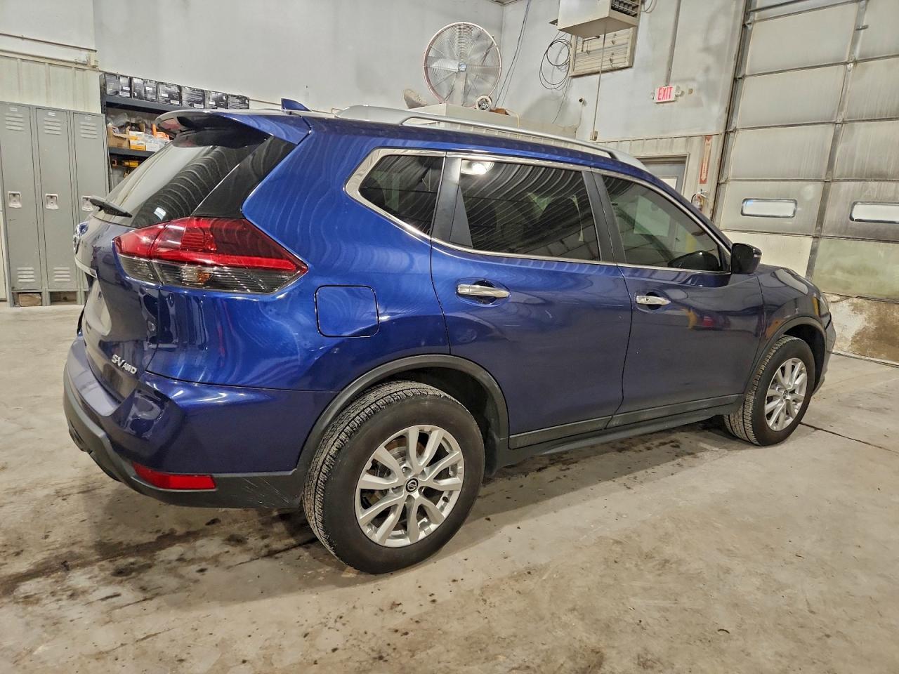 Nissan Rogue S Image 2