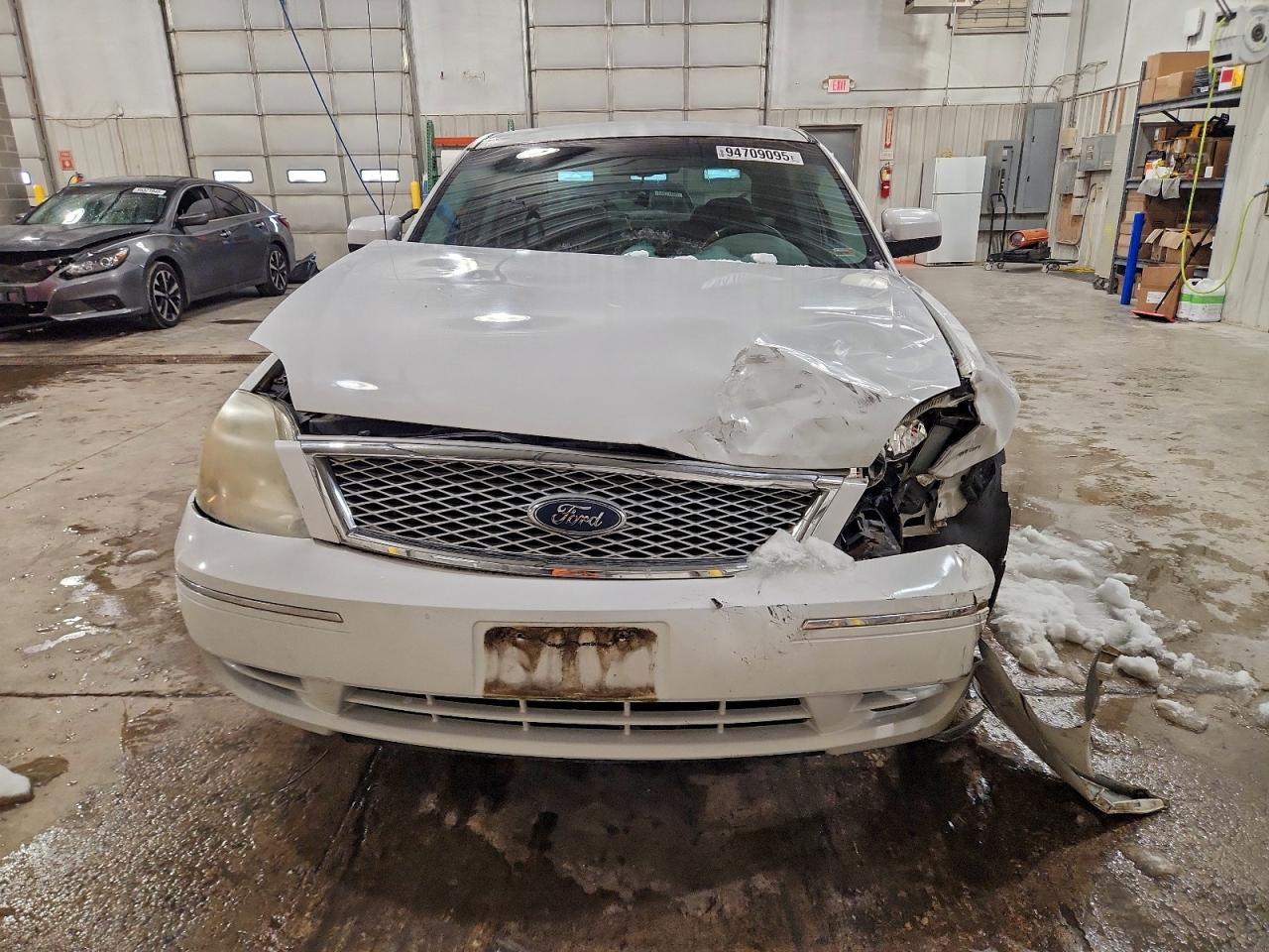 Ford 500 Sel Image 3