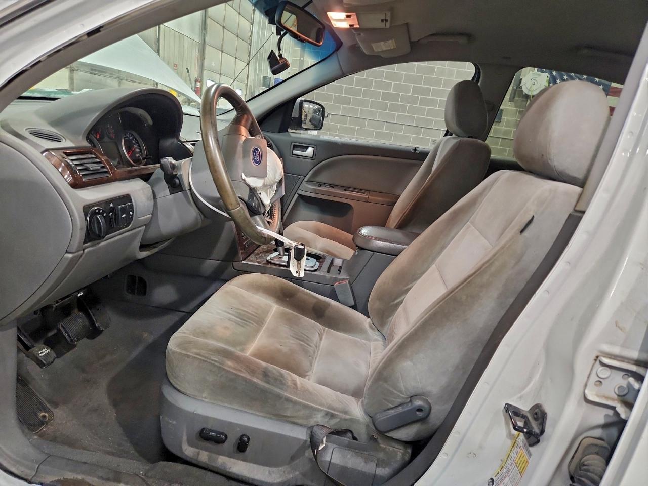 Ford 500 Sel Image 8