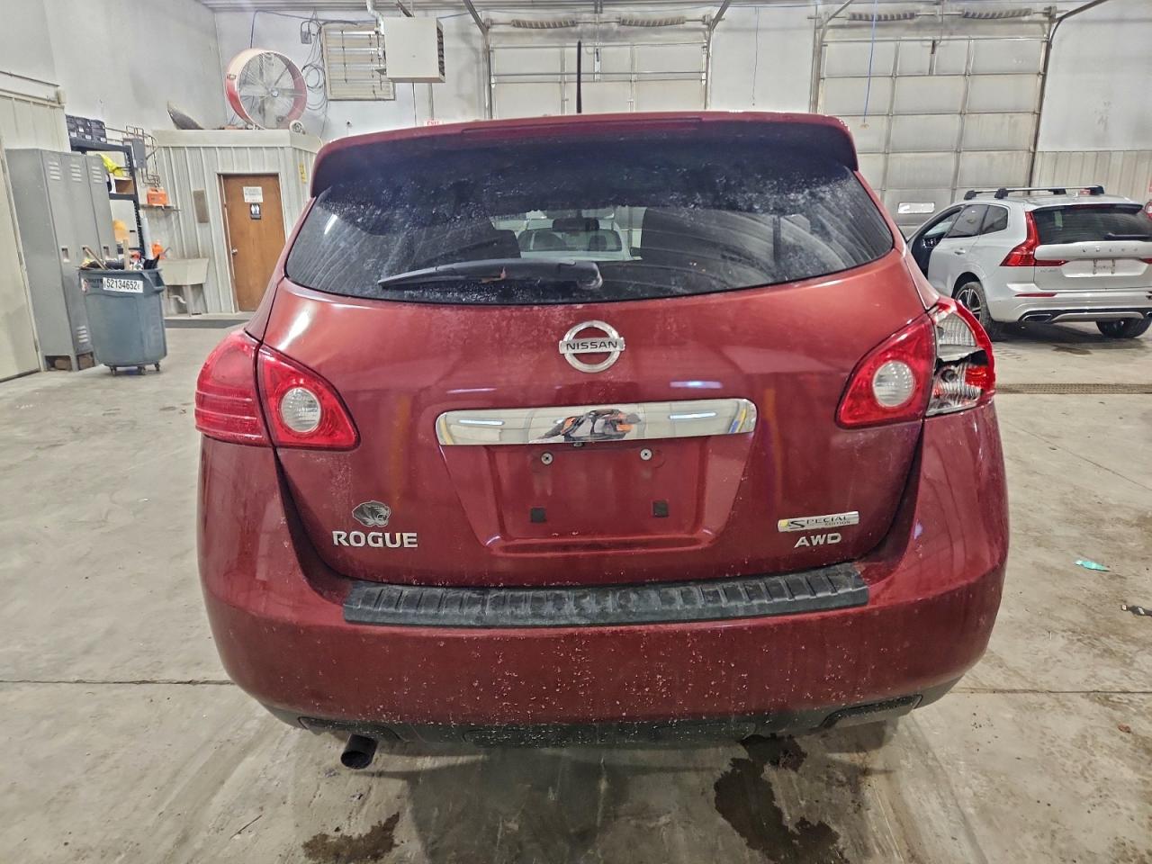 Nissan Rogue S Image 2