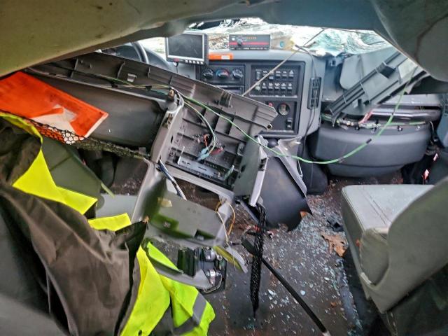 International 4000 Serie 4400 Image 8