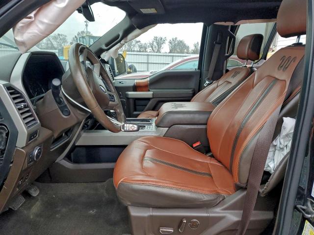 Ford F-150 Supercrew Image 6