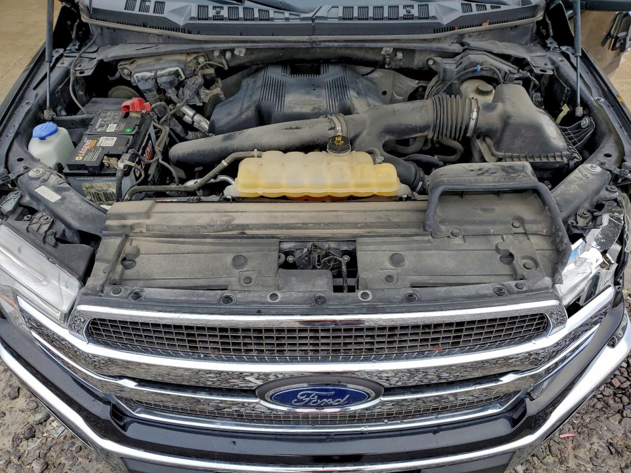 Ford F-150 Supercrew Image 9