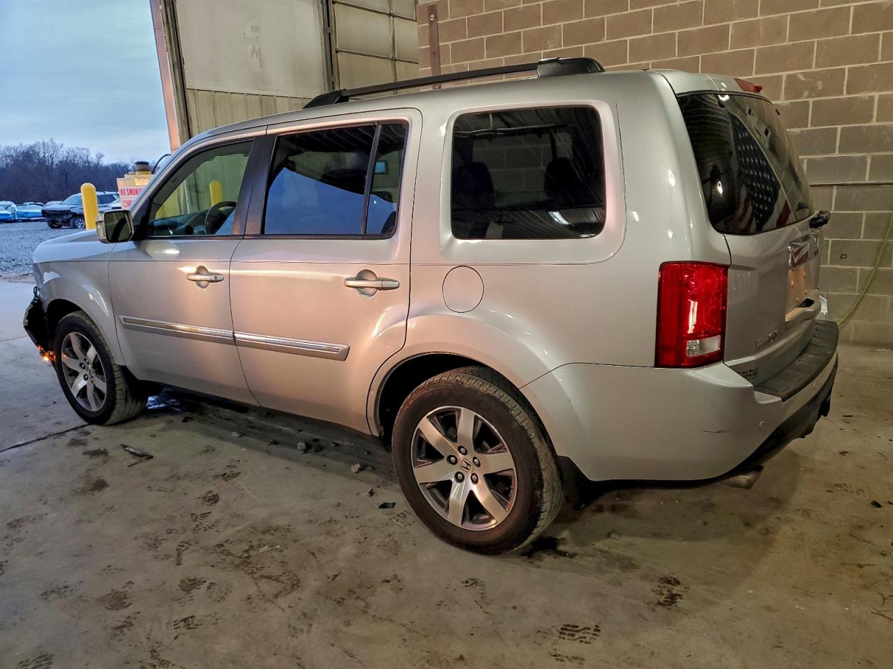 Honda Pilot Touring Image 2