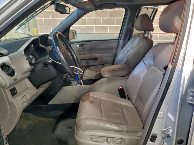 Honda Pilot Touring Image 10