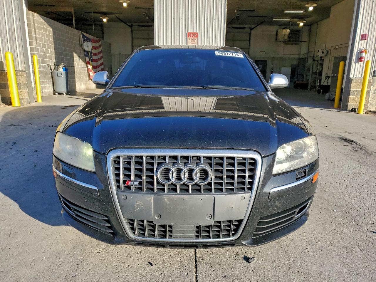 Audi S8 Quattro Image 4