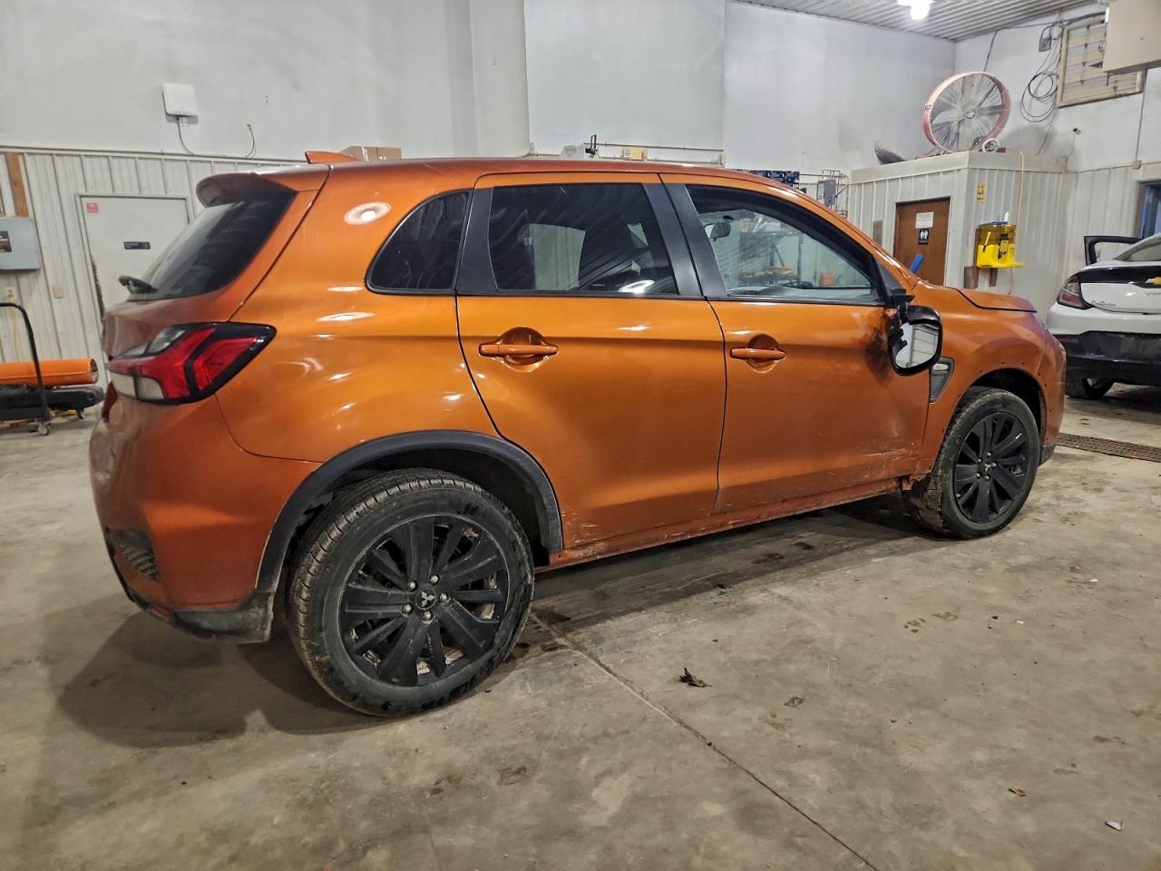 Mitsubishi Outlander Es Image 4