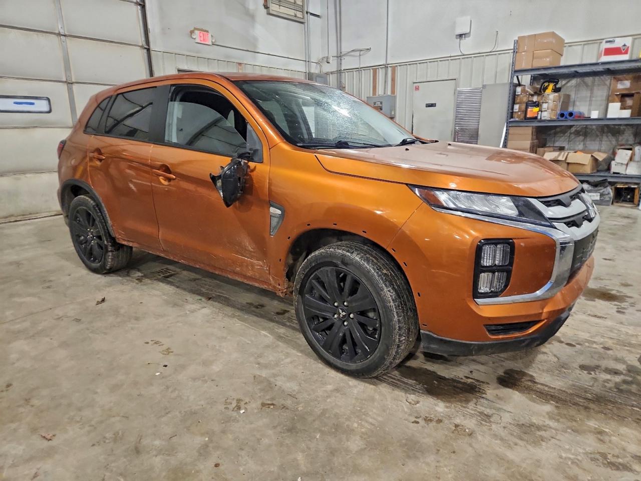 Mitsubishi Outlander Es Image 2