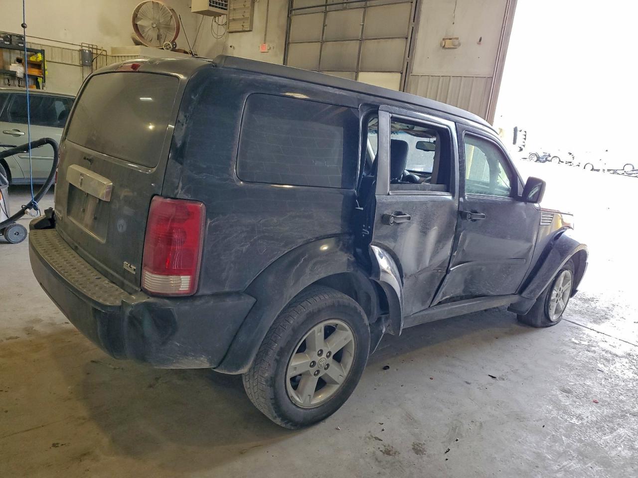 Dodge Nitro Slt Image 2