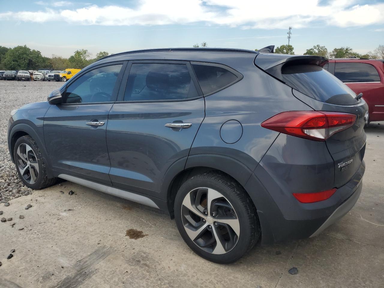 Hyundai TUCSON Limited Image 2