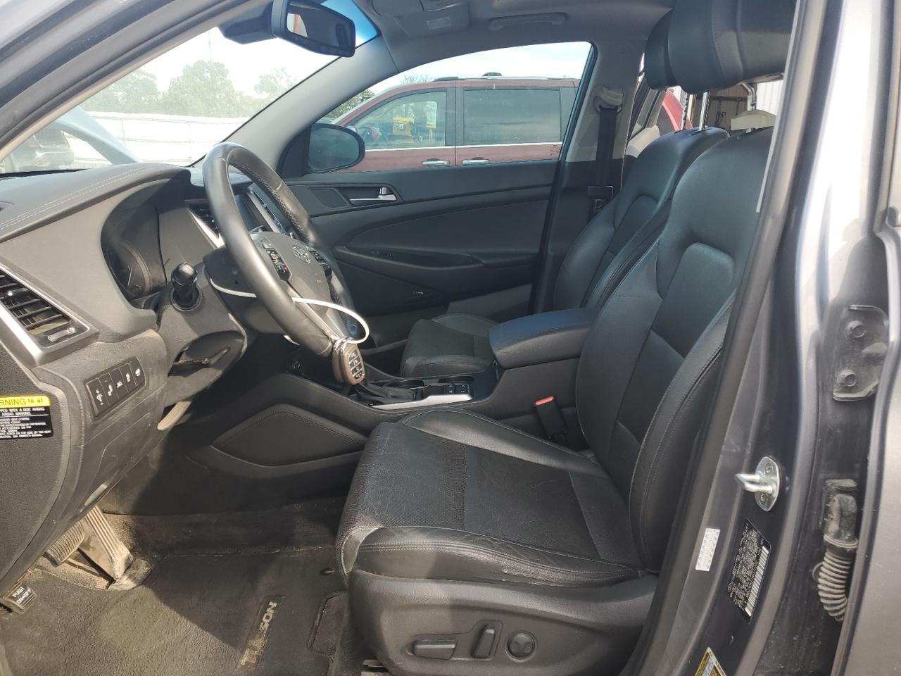 Hyundai TUCSON Limited Image 11