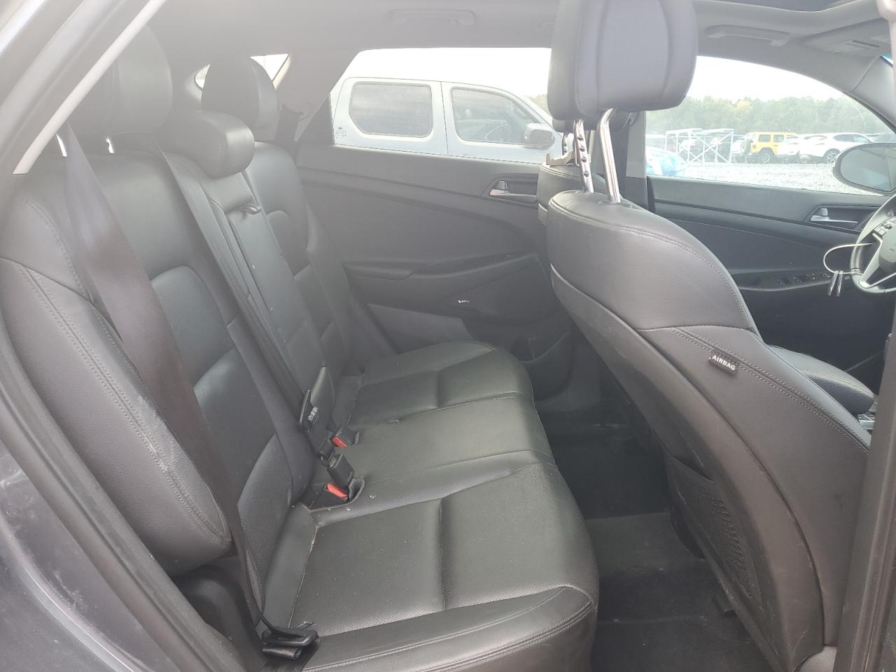 Hyundai TUCSON Limited Image 9