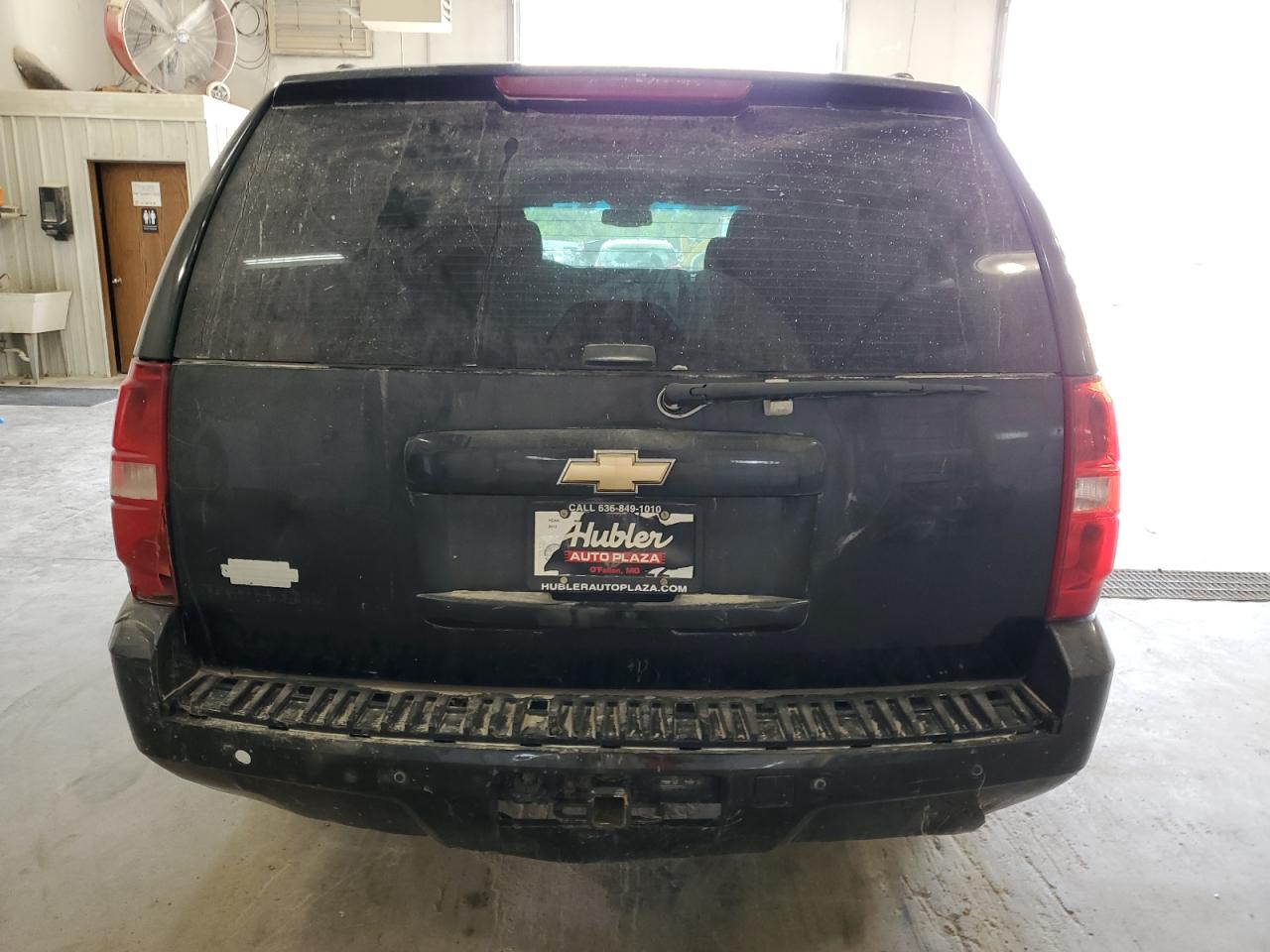 Chevrolet Suburban K1500 Lt Image 9