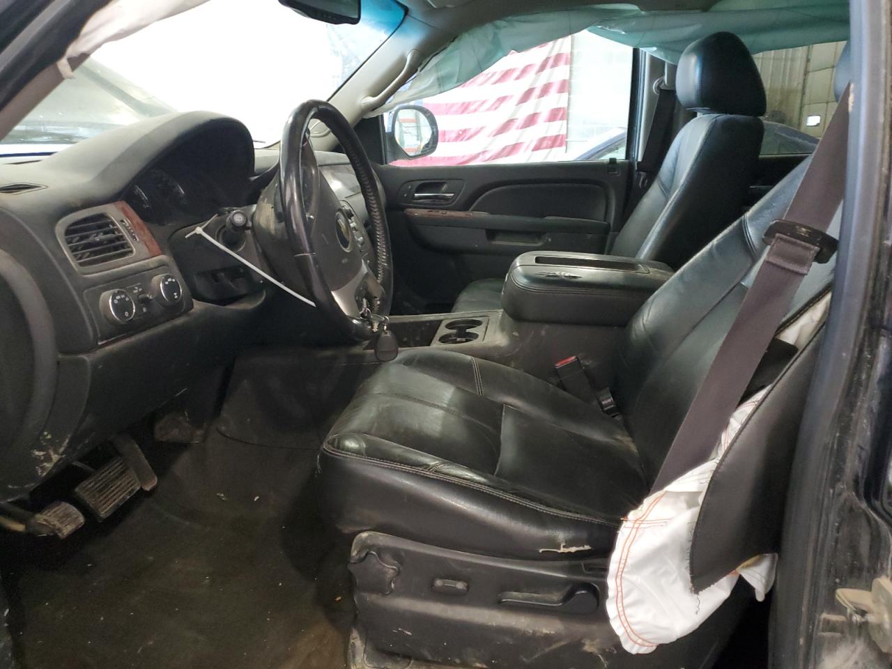 Chevrolet Suburban K1500 Lt Image 5