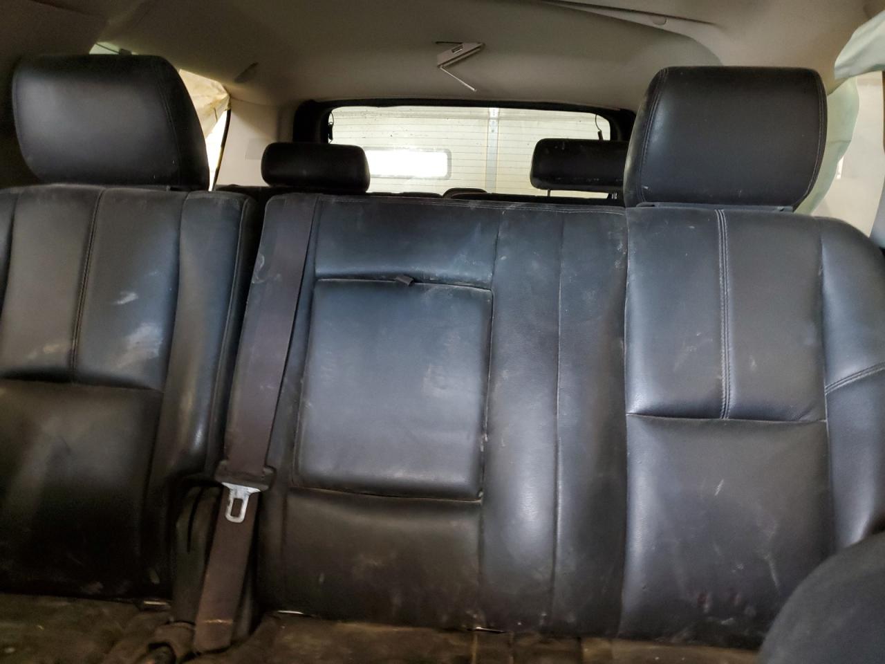 Chevrolet Suburban K1500 Lt Image 13