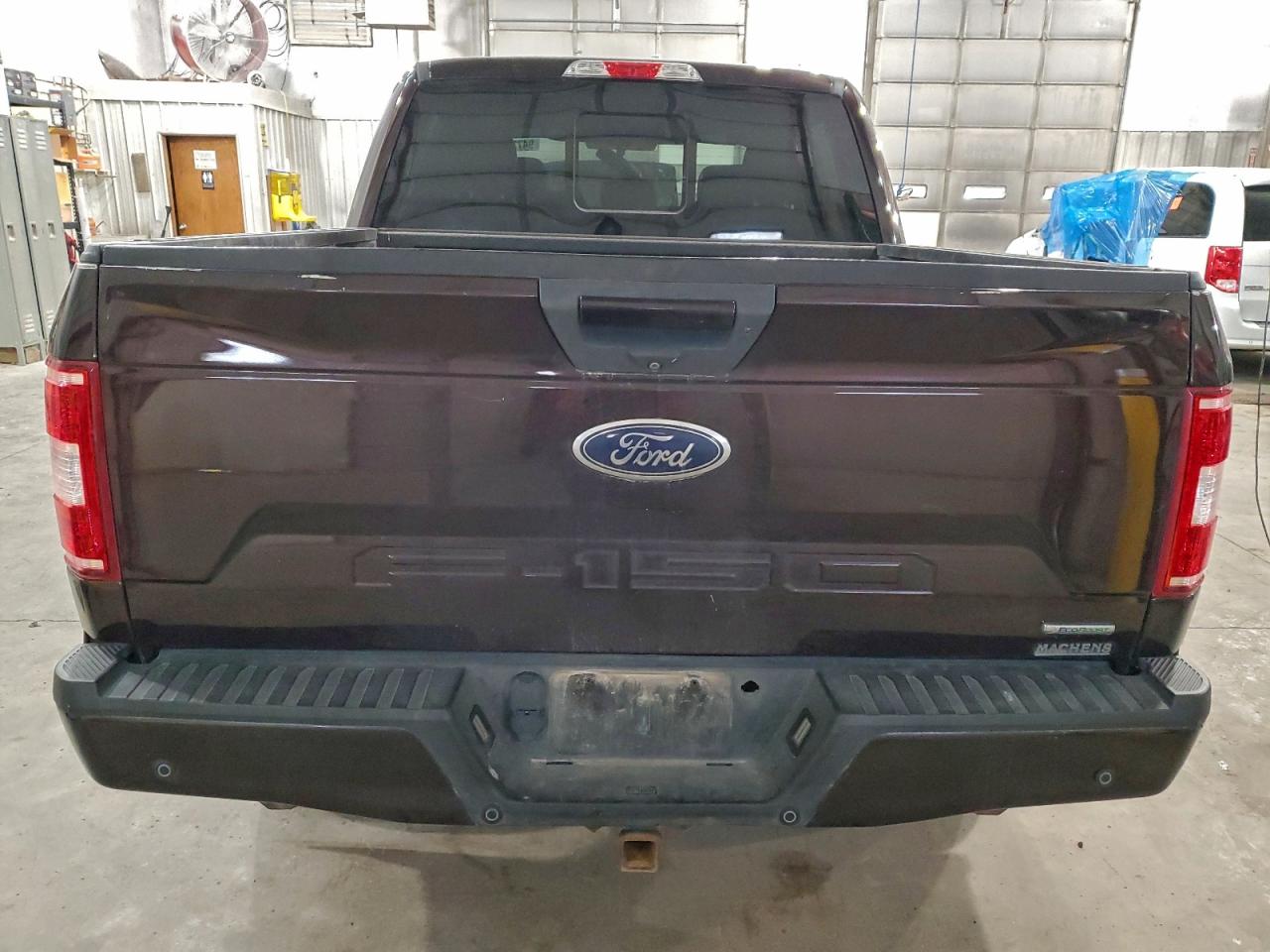 Ford F-150 Supercrew Image 5