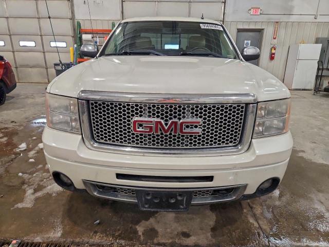 GMC Sierra K1500 Denali Image 10