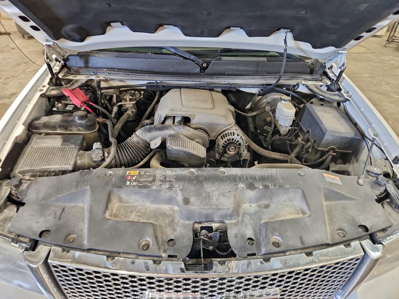 GMC Sierra K1500 Denali Image 8