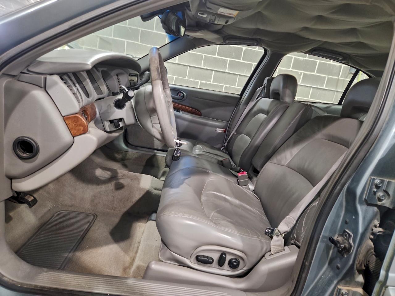 Buick LeSabre Limited Image 5