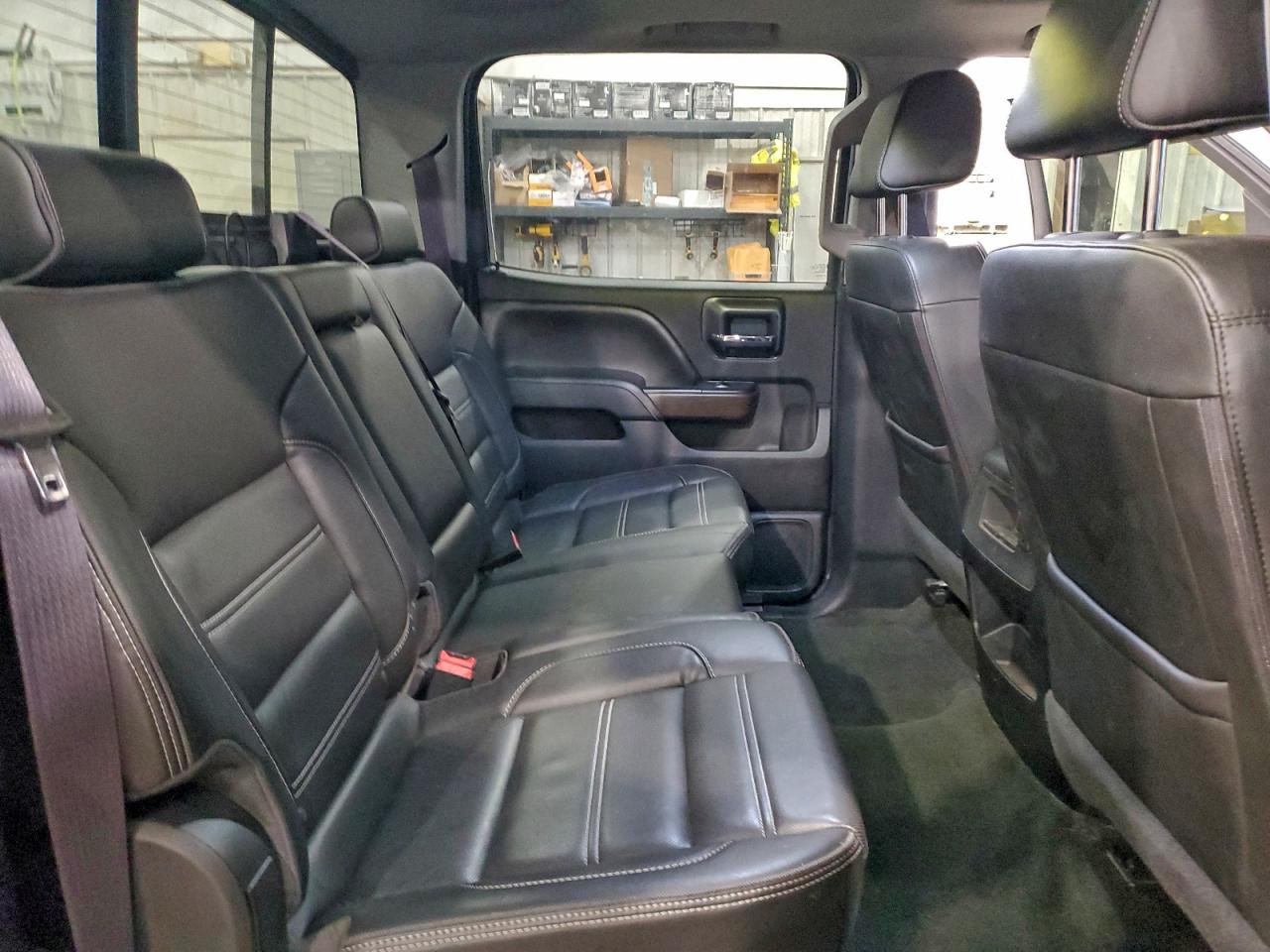 GMC Sierra K2500 Denali Image 11