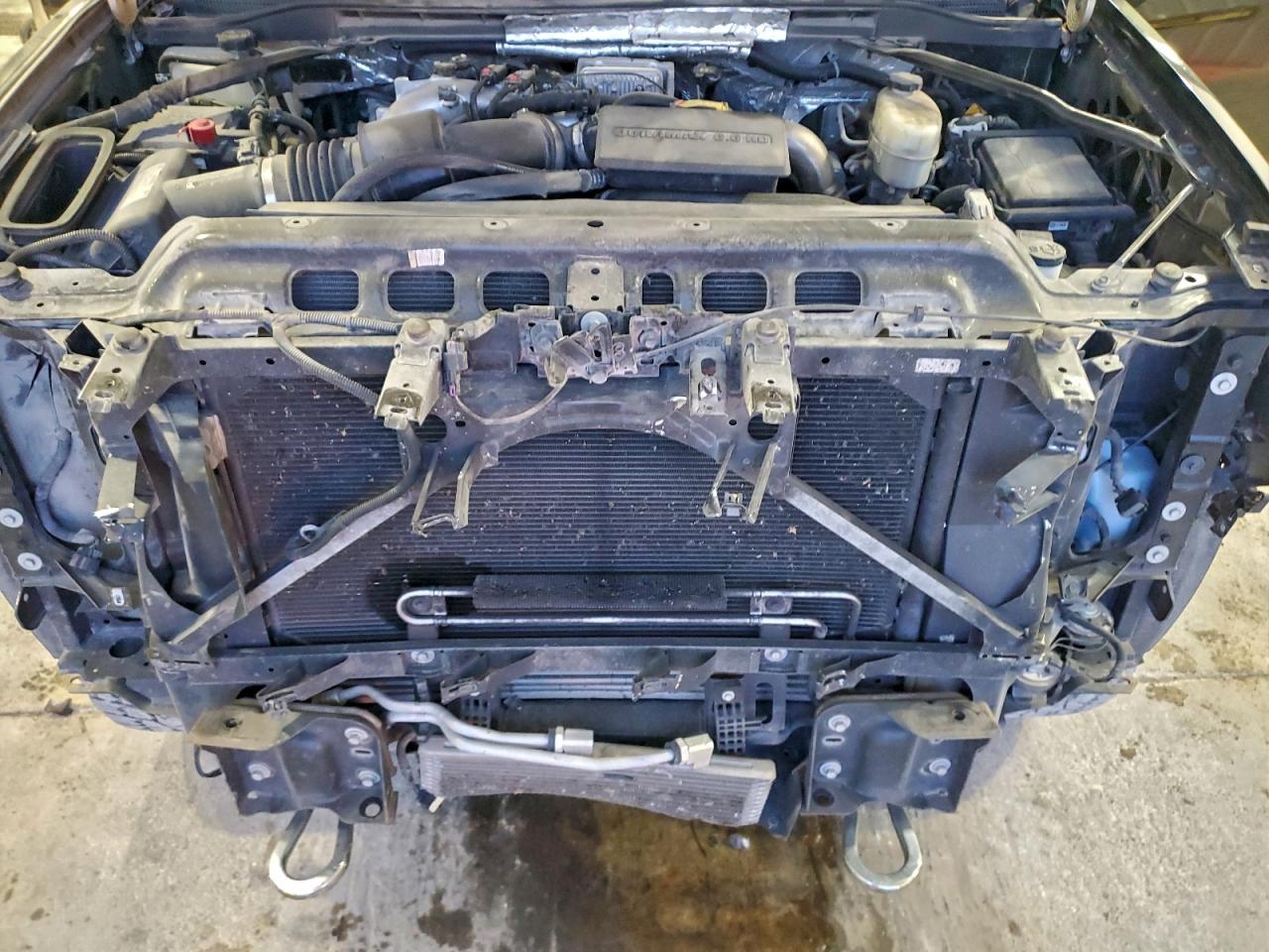 GMC Sierra K2500 Denali Image 2