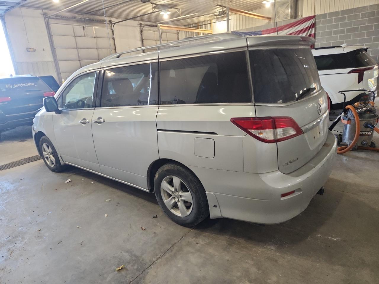 Nissan Quest S Image 4