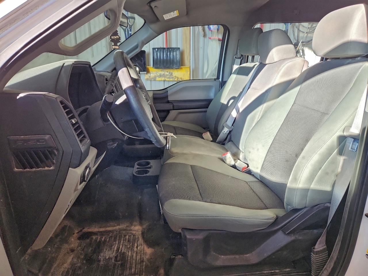 Ford F-150 Supercrew Image 6