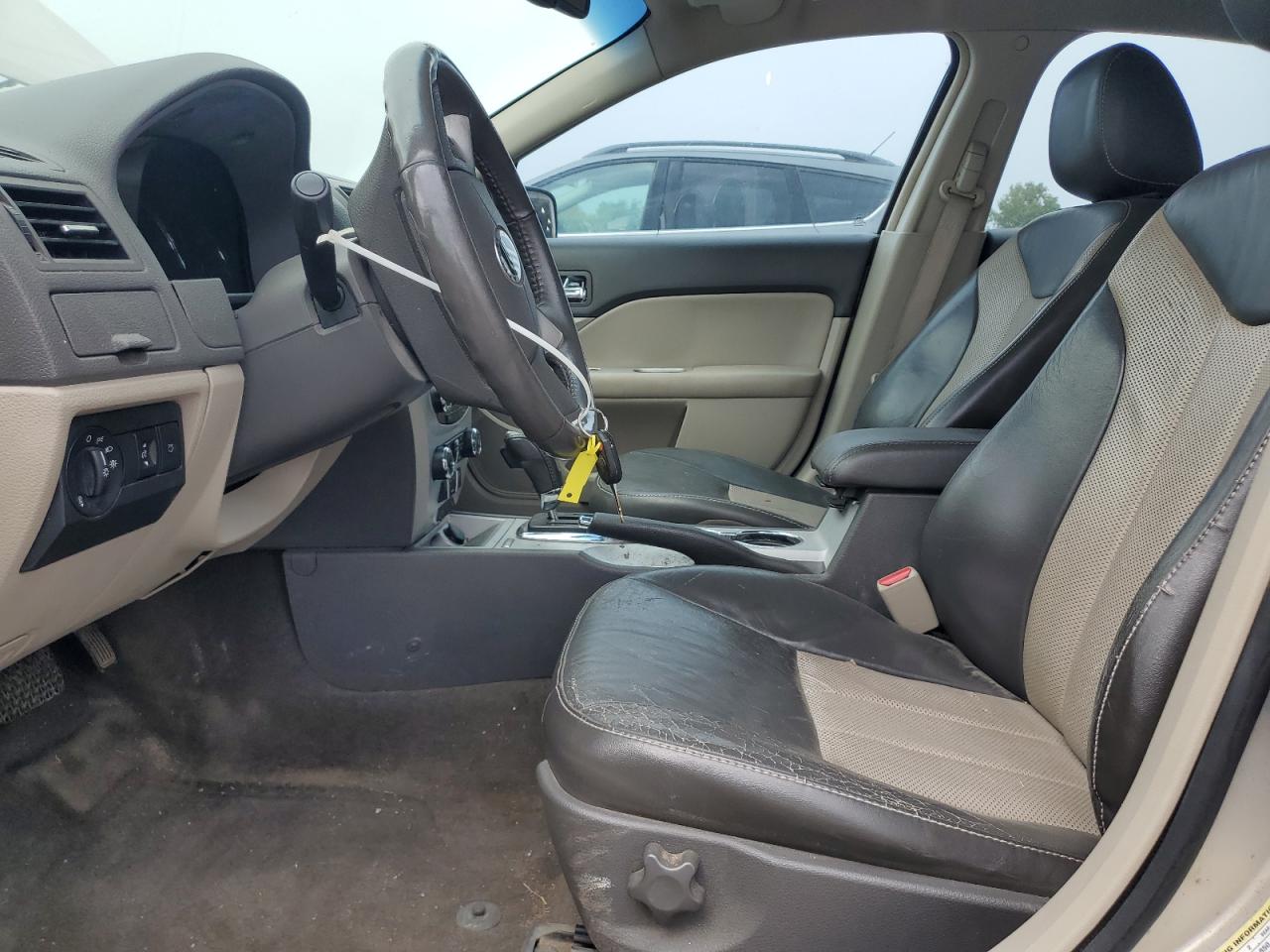 Mercury Milan Premier Image 9