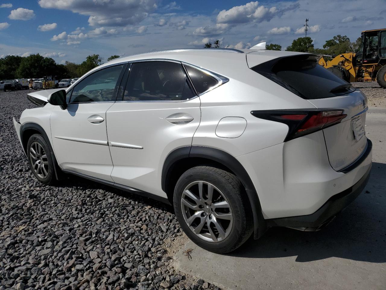 Lexus NX 200t Image 5