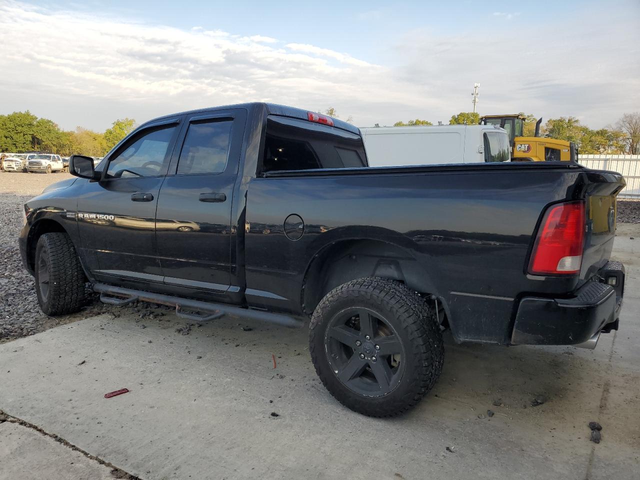 Dodge Ram 1500 St Image 4