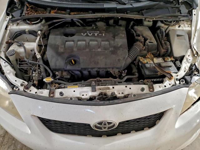 Toyota Corolla Base Image 10