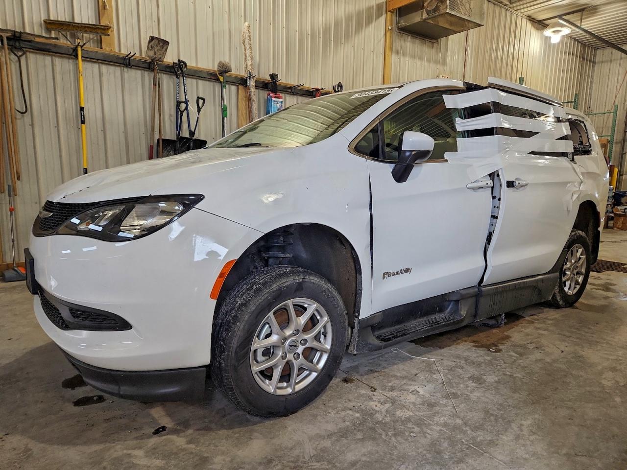 Chrysler Minivan Lx Image 1