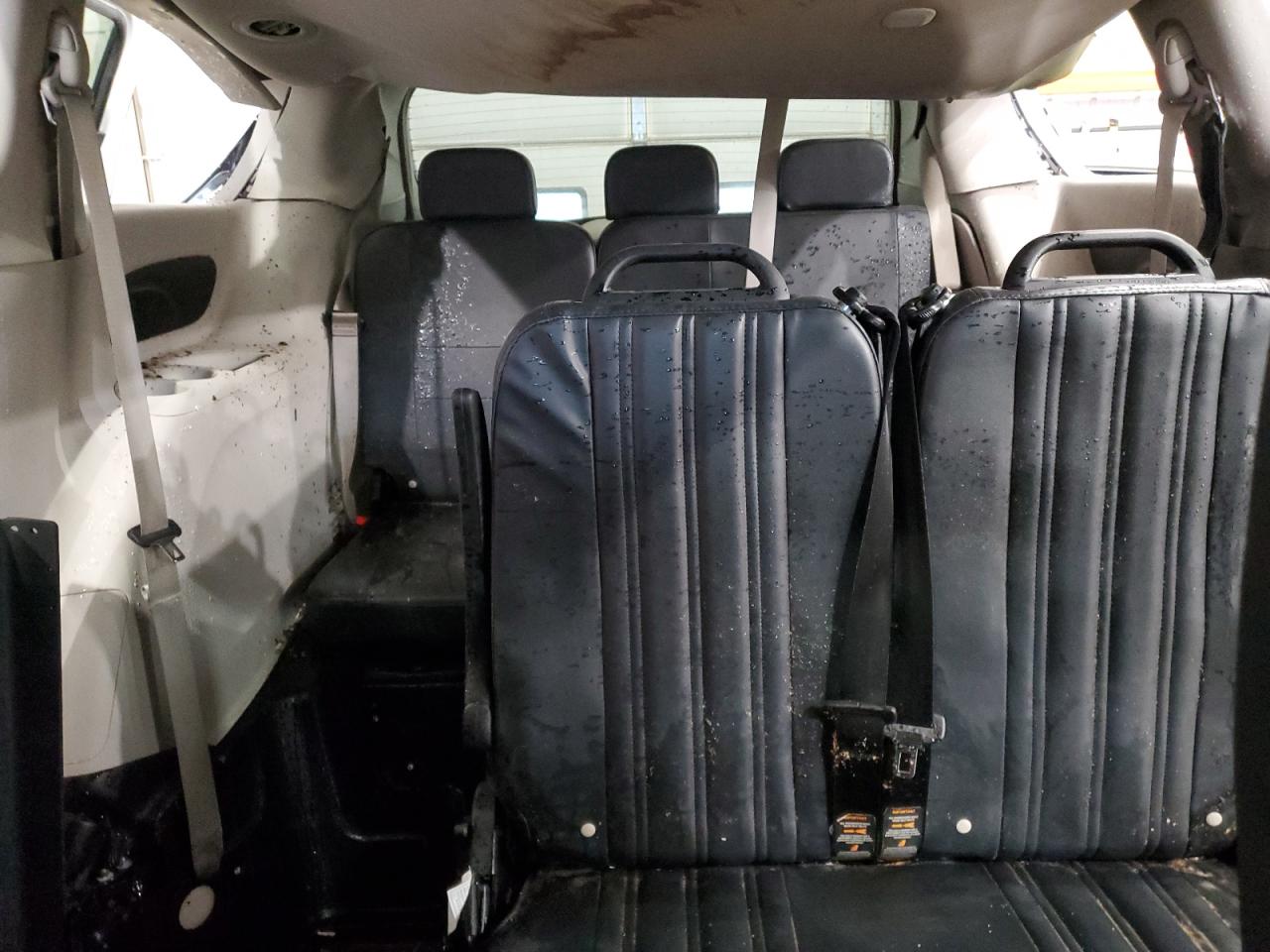 Chrysler Minivan Lx Image 10