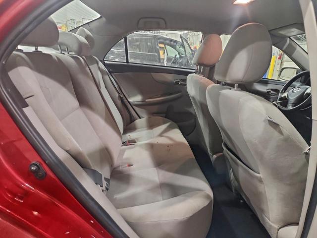 Toyota Corolla Base Image 12