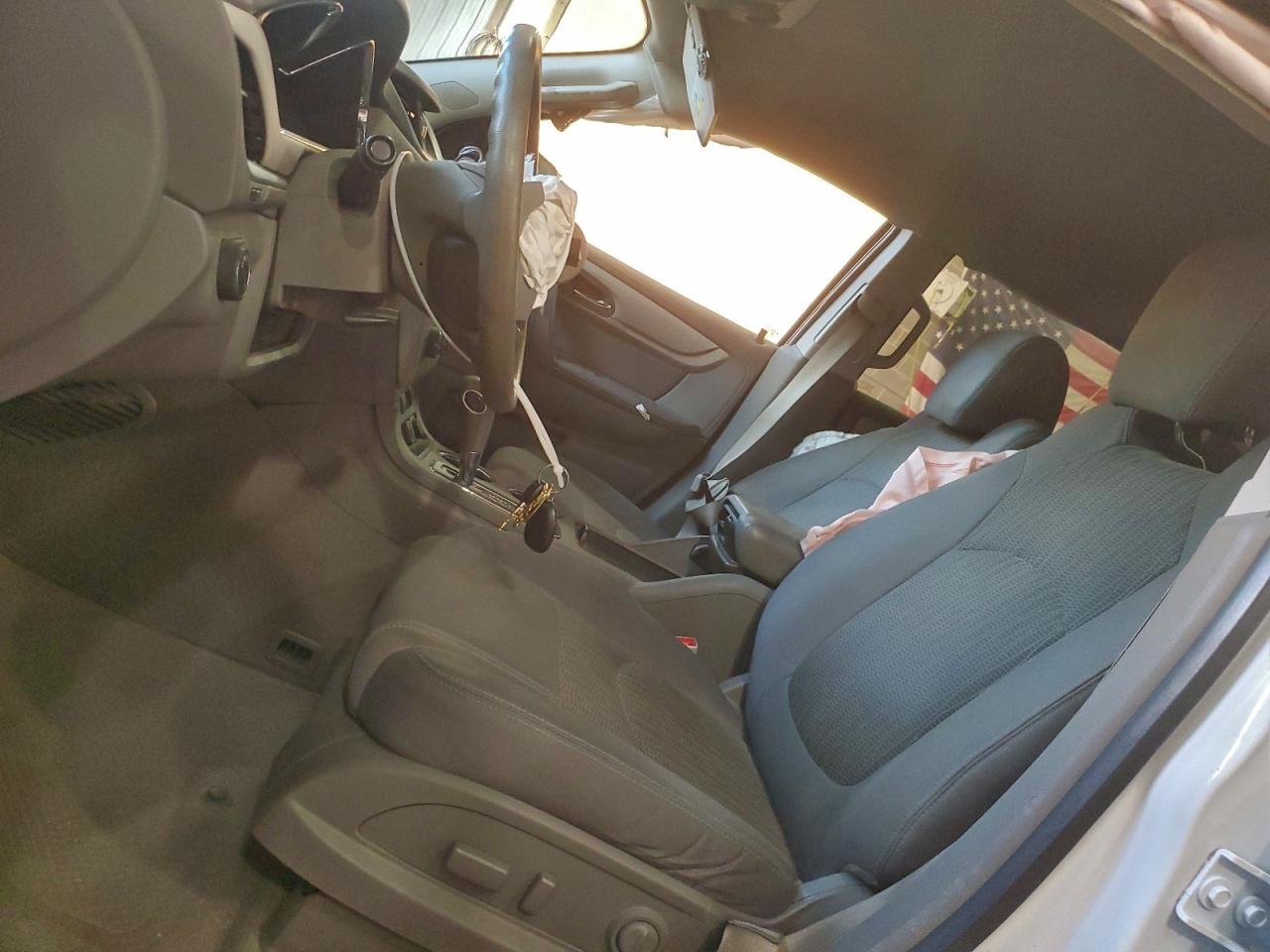 Chevrolet Traverse Ls Image 8