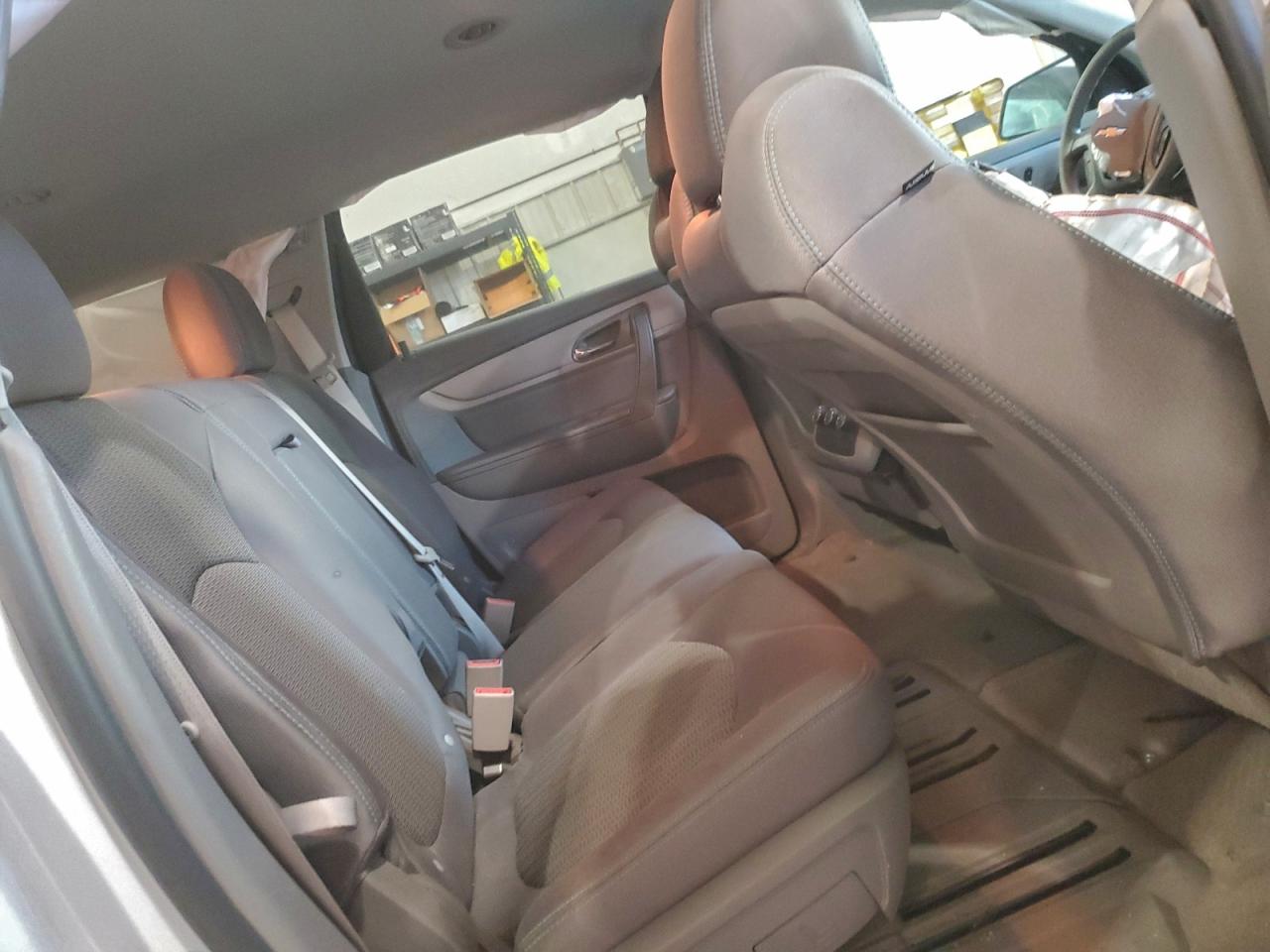 Chevrolet Traverse Ls Image 13
