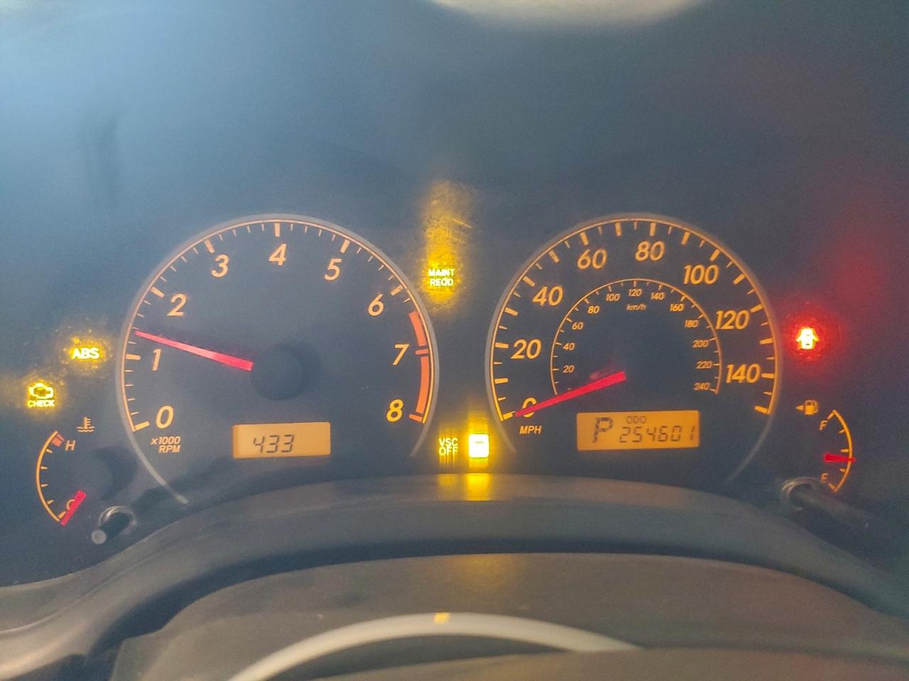 Toyota Corolla Base Image 10