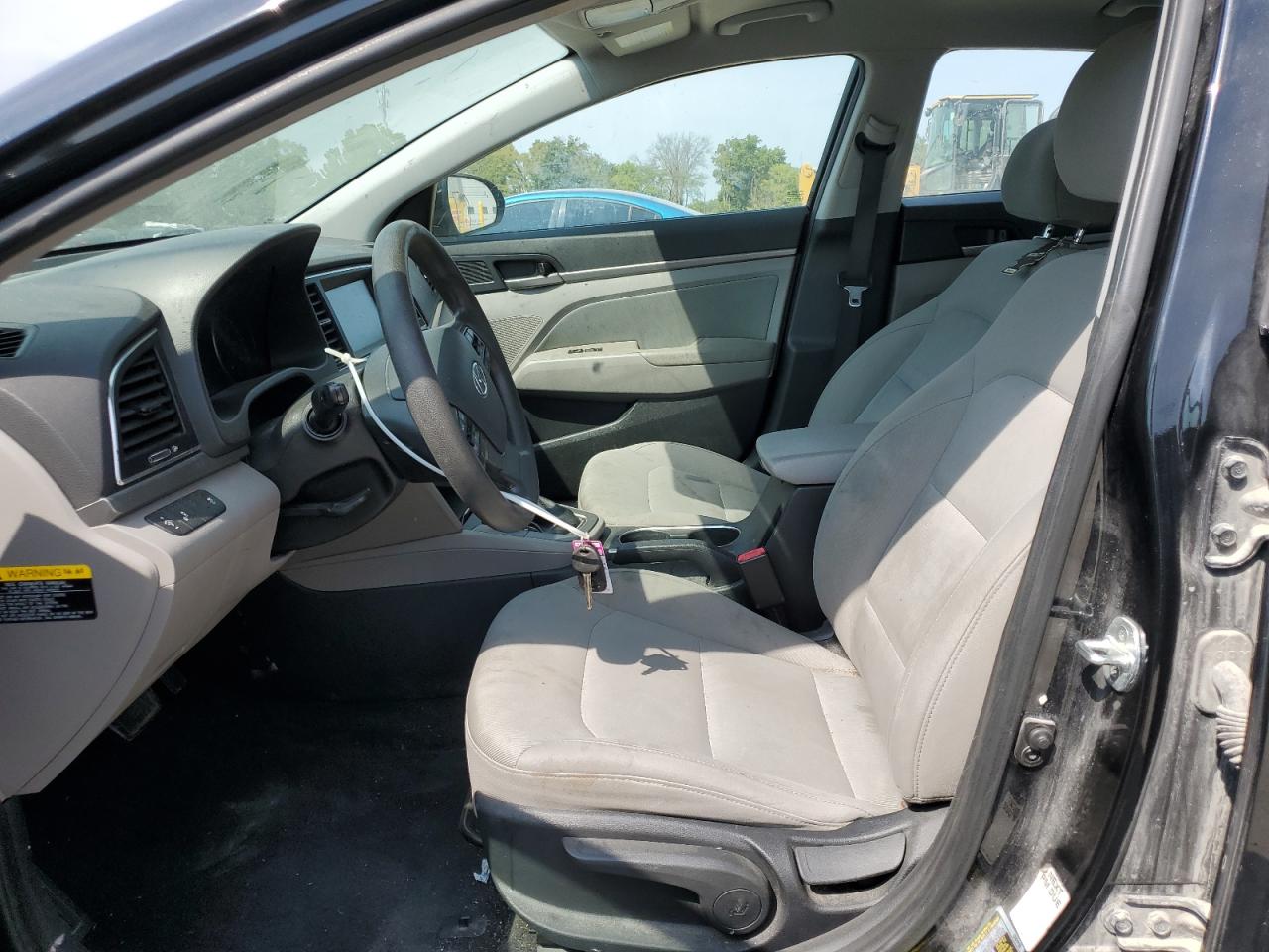 Hyundai ELANTRA Sel Image 5