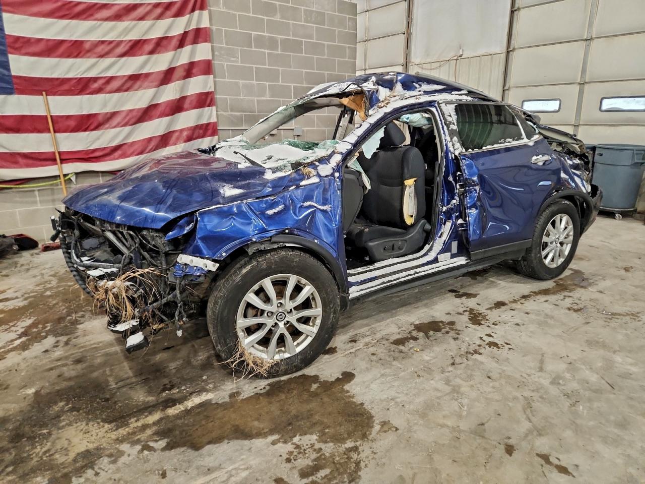 Nissan Rogue S Image 1