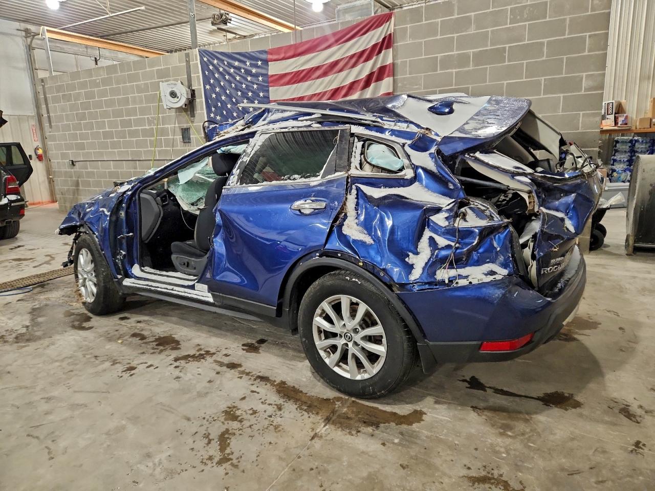 Nissan Rogue S Image 3