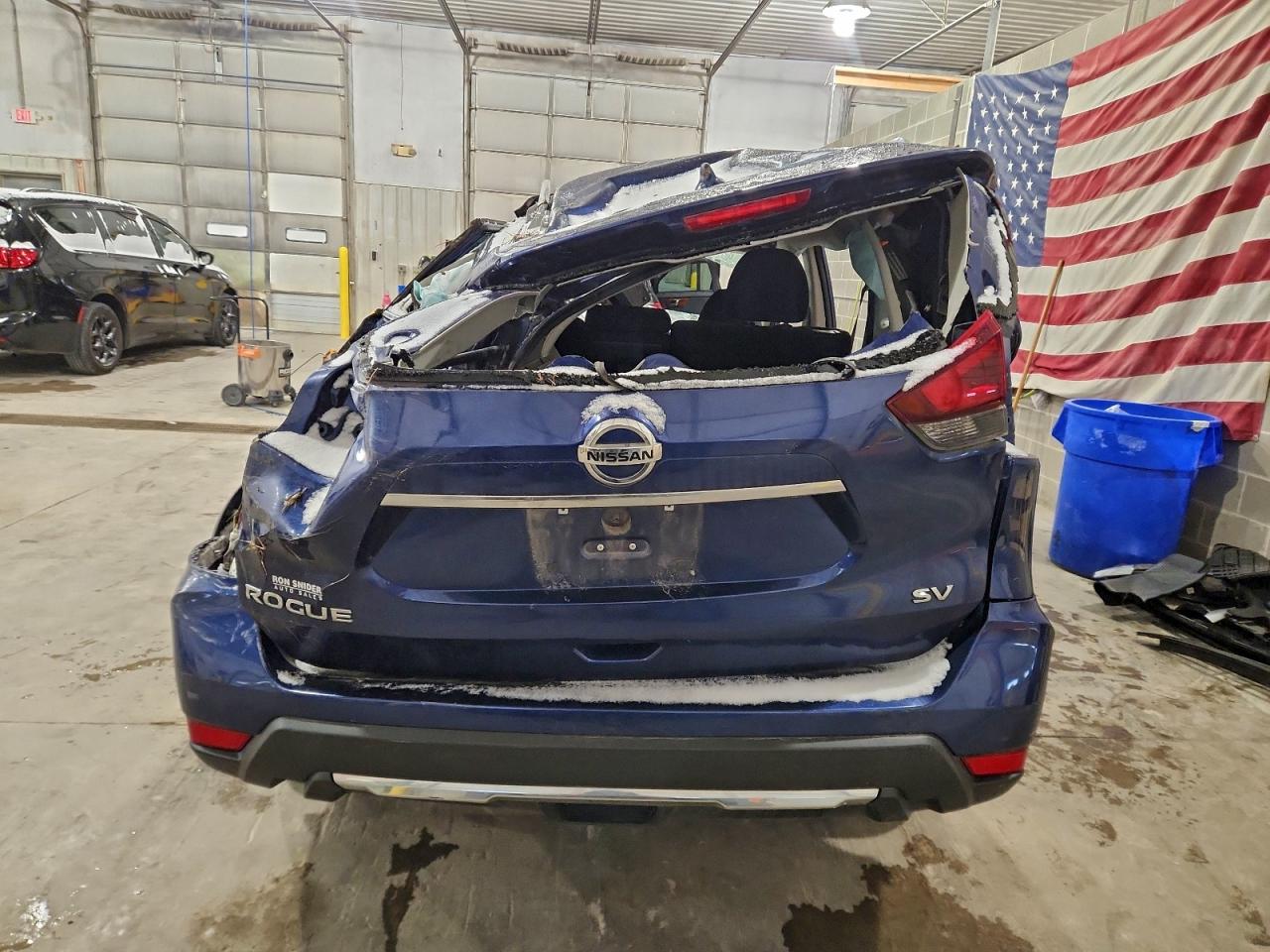 Nissan Rogue S Image 4