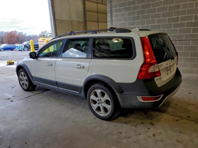 Volvo XC70 T6 Image 8